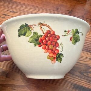Vintage Decorative Bowl — Cream w/ Grape Design, Teleflora 1984, 8 inches wide.